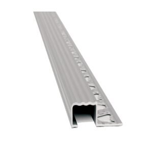 aluminio proector de escalera 10,5x20mm x 2,5 cromo mate a1