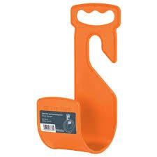 gancho plastico naranja para manguera de jardin ( truper)